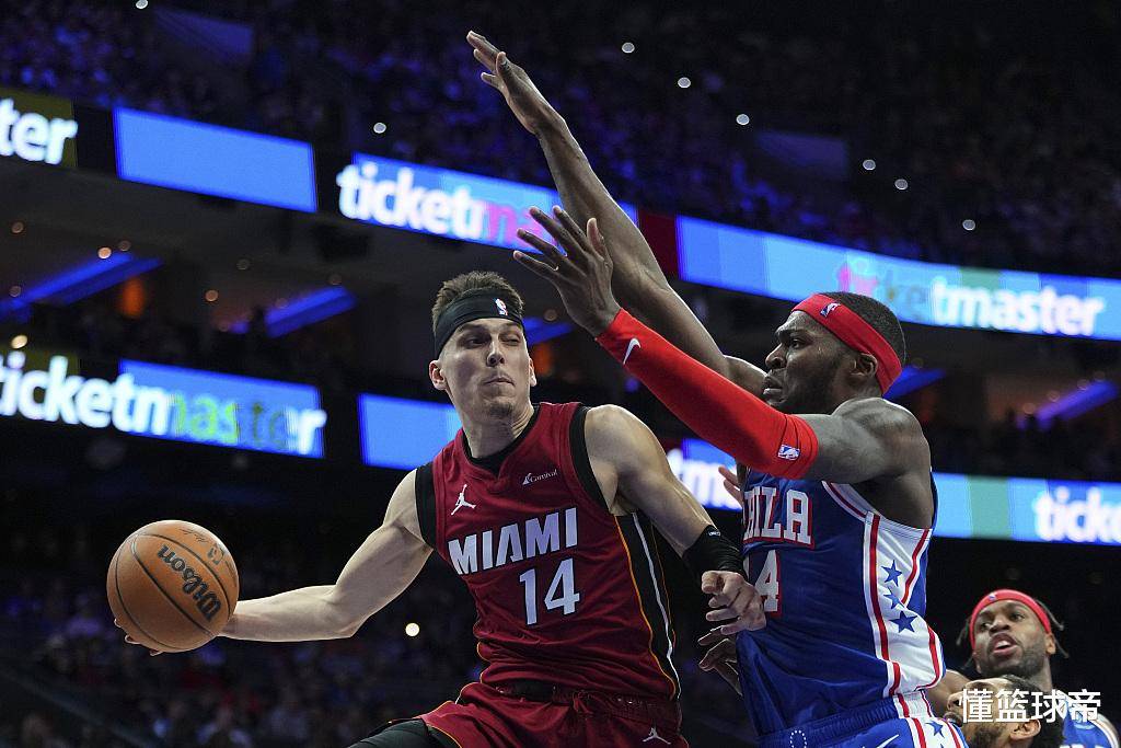 鹈鹕的进攻手段比较单一,他们背靠背三分球命中率可能不会太顺,而且