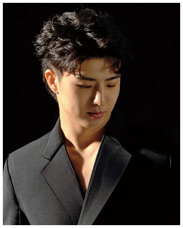 柳鑫宇事件澄清引发关注,合作伙伴立场明确,事实待查!_社交_形象_影响