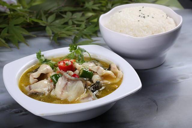 相老猫酸菜鱼·米饭:吃快餐也可以又健康又美味!