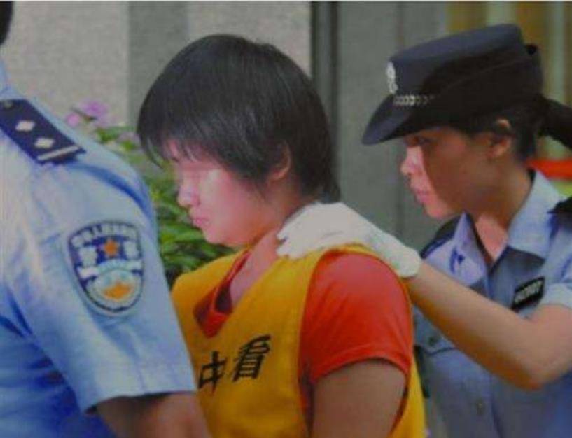 2009年,齐萍萍勒死父母后淡定共处4天,直言:他们总说不想活了_运喜