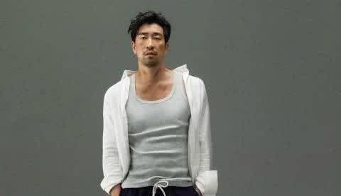 出道26年演尽小人物,被称最抢戏的配角,48岁王千源终于火了_因为_小