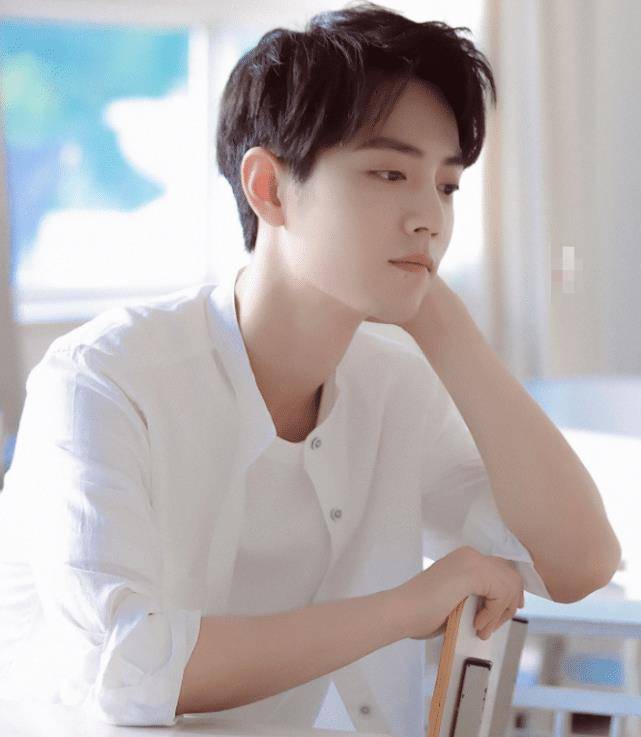 看到两人的"接吻照",小飞侠们全都沸腾了_杨紫_陈情_女生