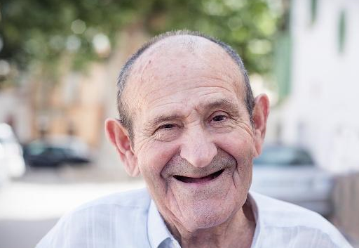 英国百岁老人的长寿攻略,简单6句话,做到也不难!看看你行吗?