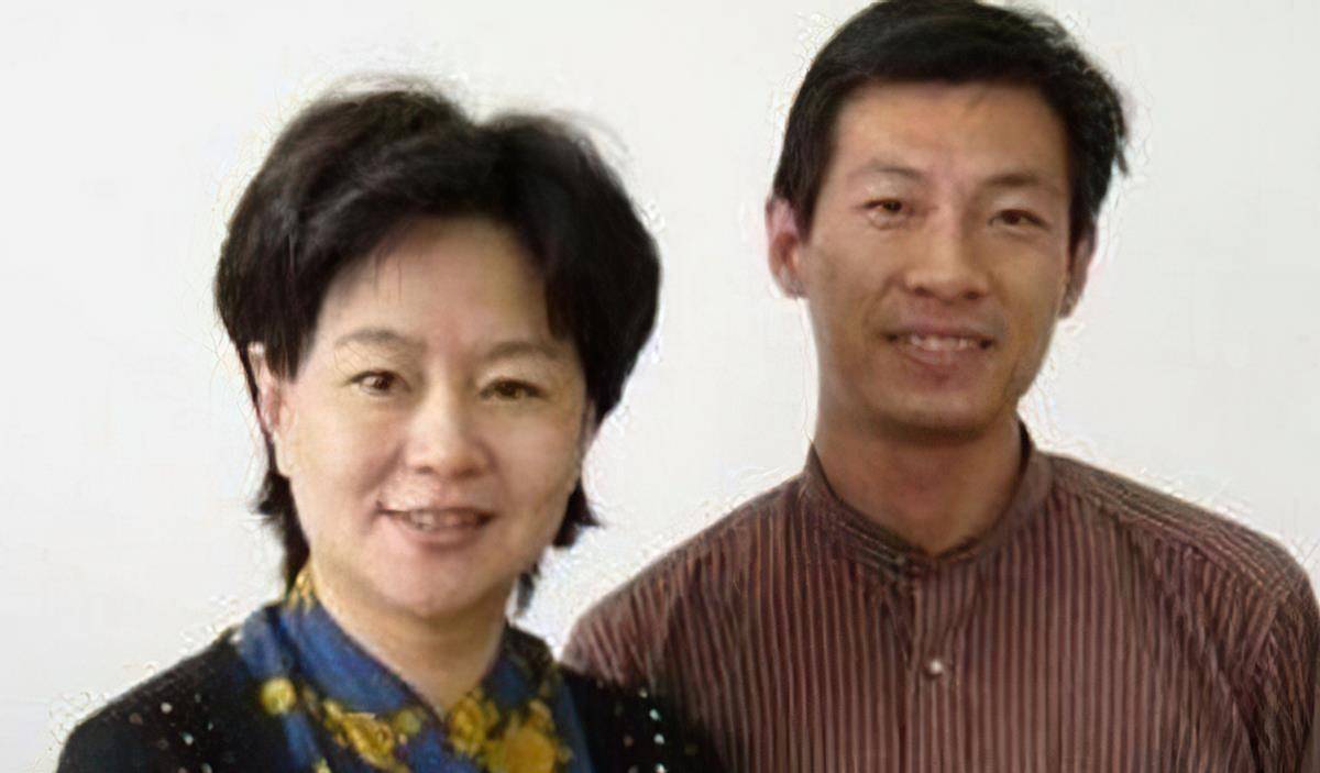 主持人鞠萍:一婚伤透了心,二婚被宠成公主,她对儿子却"狠心"_蒋启星