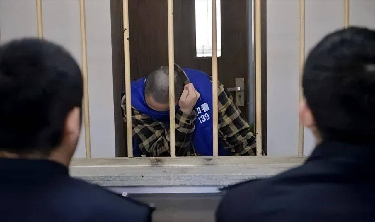 蒙冤15年,母亲坐3000公里硬座申诉,20年后洗清冤屈_周远_伊宁_女生