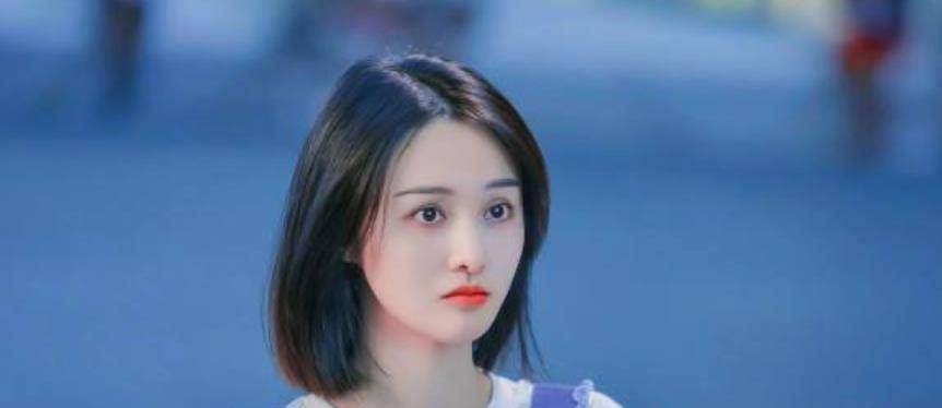 让她演女主都不红,这几位女星榜上有名,也是没谁了_李沁_体质_胡冰卿