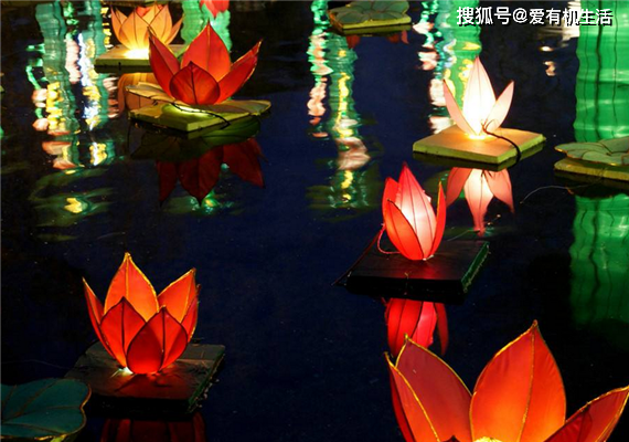 元宵节点灯的吉祥寓意，元宵节点灯的由来-元宵节点灯的来历和寓意