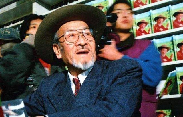 "西部歌王"王洛宾,虽被妻子背叛过,却也与三毛有场忘年黄昏恋_音乐