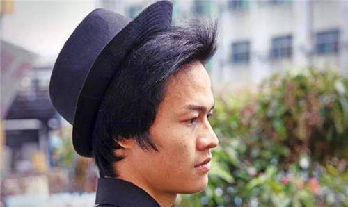 "杀马特"创始人罗福兴:引领一代潮流后消失,9年过去成了老板