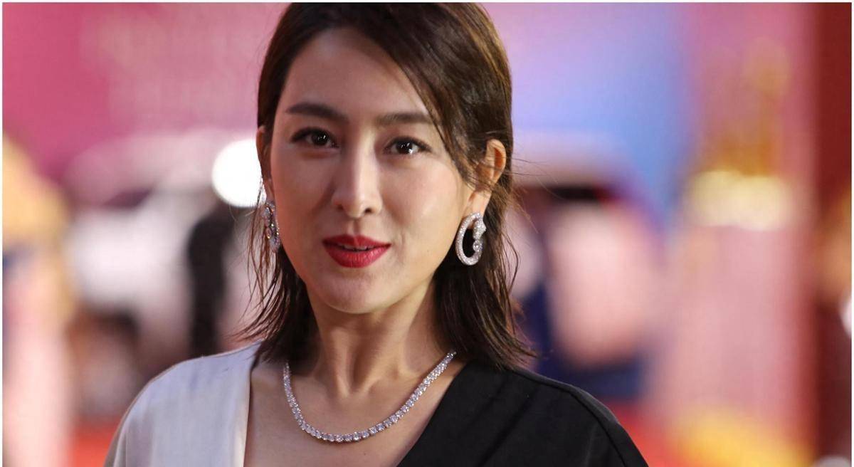 演员马苏和国乒选手孔令辉的恋情无疾而终,现在的她怎么样了?