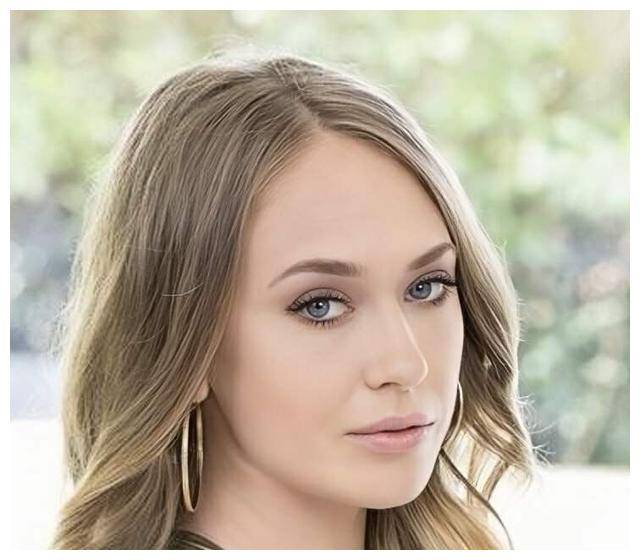 卡格妮:从艳星到演艺巨星,娱乐圈黑暗面揭秘_内心_压力_寻找