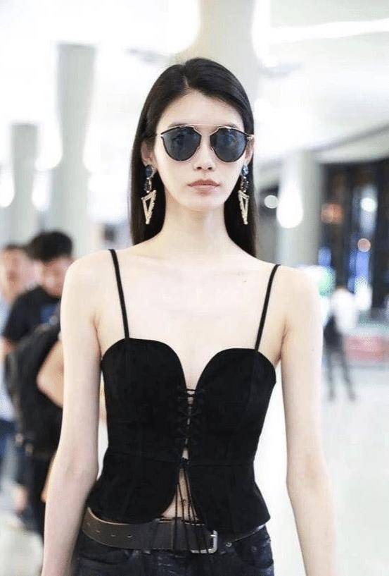 这是我们认识的奚梦瑶?