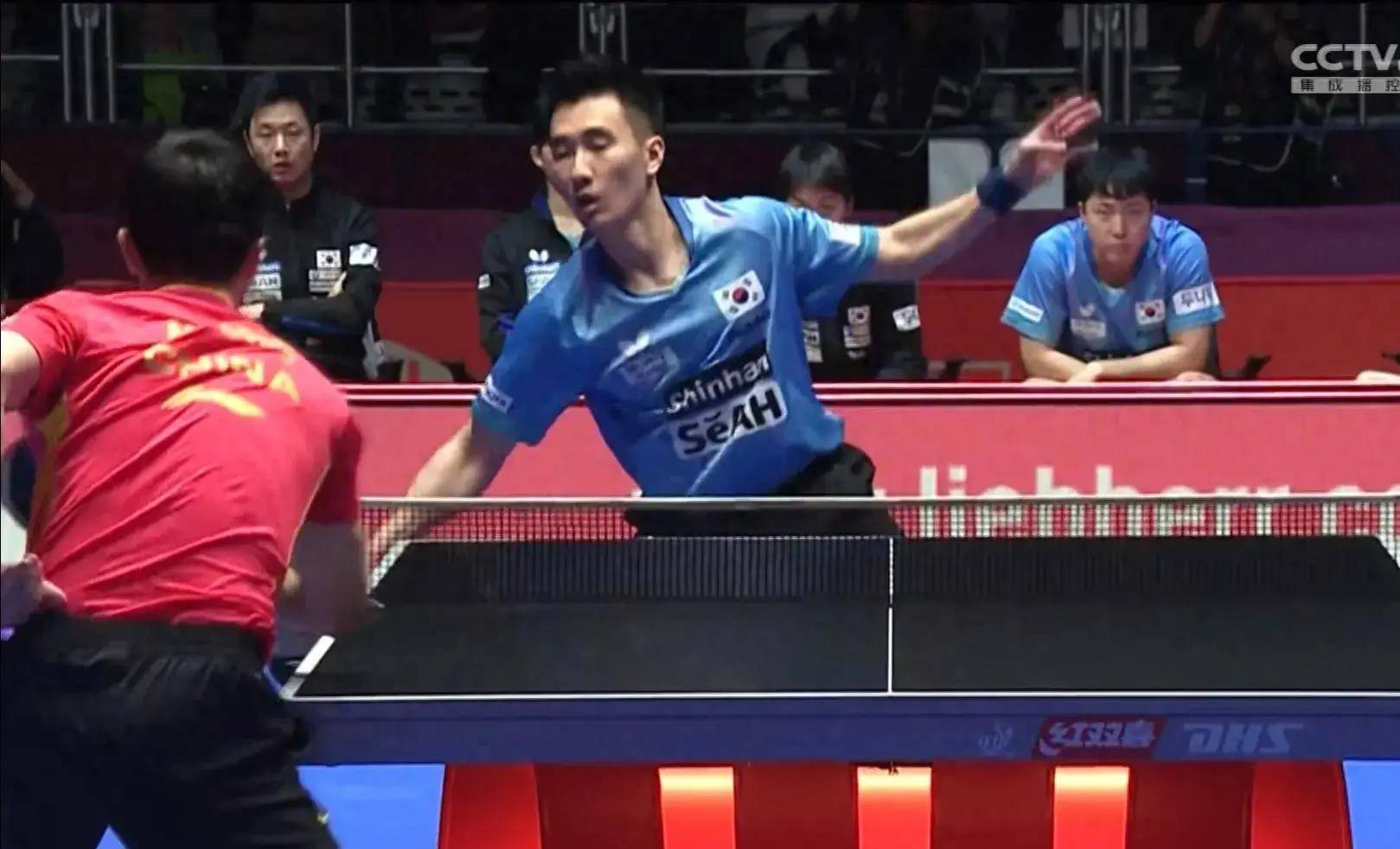 世乒赛马龙险又遭爆冷,1:2到2:3被绝杀,国乒1:2到绝境_李尚洙_搏杀
