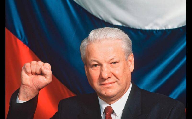 俄罗斯第三任总统表示:若将俄罗斯推回1991年,会用核弹攻击四国_西方