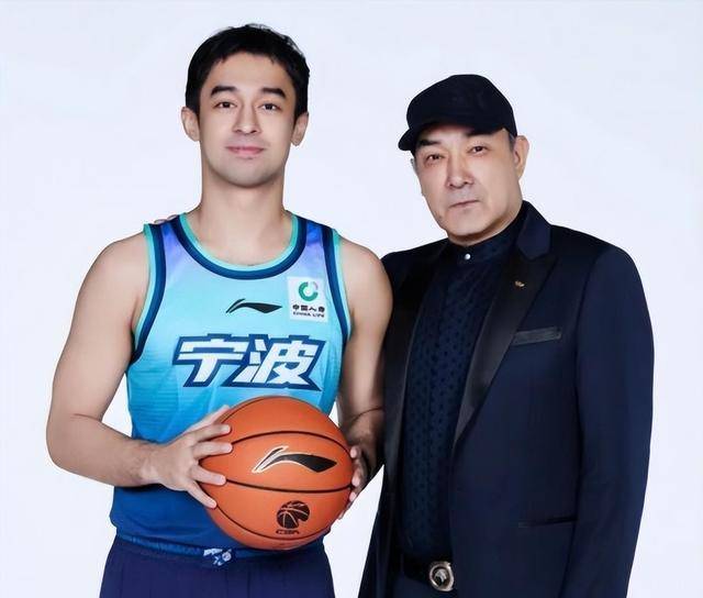 丁浩然的故事告诉我们,即使你没有扎实的背景,只要你坚持努力,你对