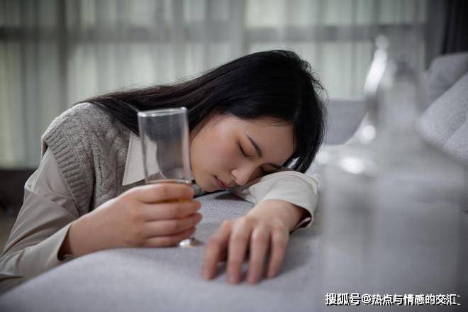 爱一个人要讲方法,在婚姻中,一味地付出和迁就是最愚笨的方法_女人