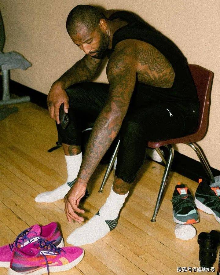 他才33岁啊……_考辛斯_赛季_比赛