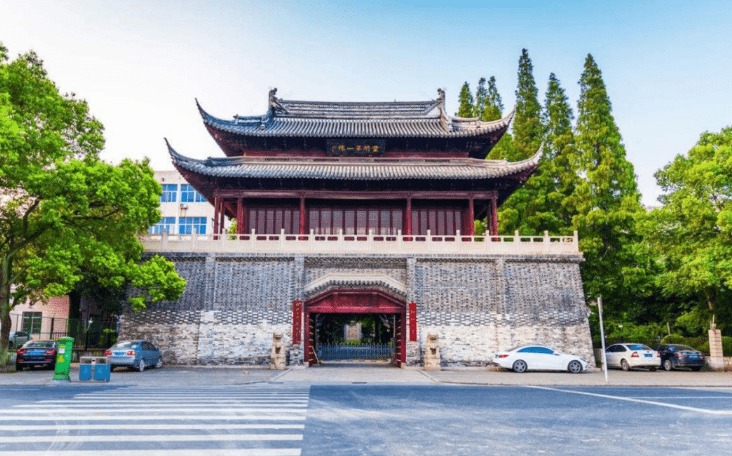 松江老城区(林曦明月)——精装全配 拎包入住 通燃气现房公寓!