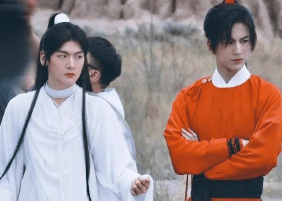 《天官赐福》定妆照,评价远不如其他双男主剧,光是服化道就输了_造型