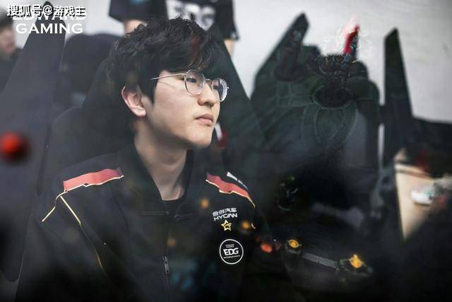 edg打野jiejie碰头住院,不是故意摔倒,16连败板上钉钉_edg_选手_杰杰