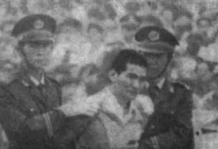 引警方高度怀疑,发现木炭叹息:来晚了_林山_父母_侯百万