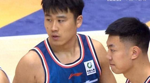 115-111山东拼下德比战绝处逢生外援53分单点爆破