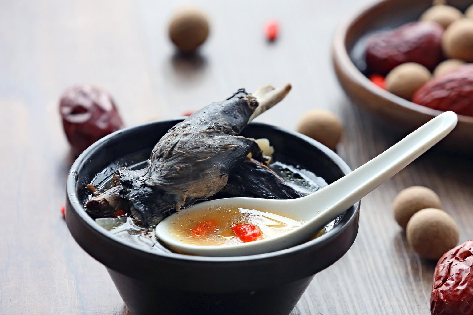 孕妇产后可以多吃这几种补气血的食物,美味又健康,很不错!