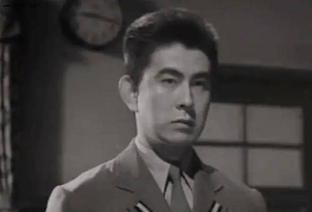 宇津井健的旷世恋:爱妻患病40年不离不弃,83岁去