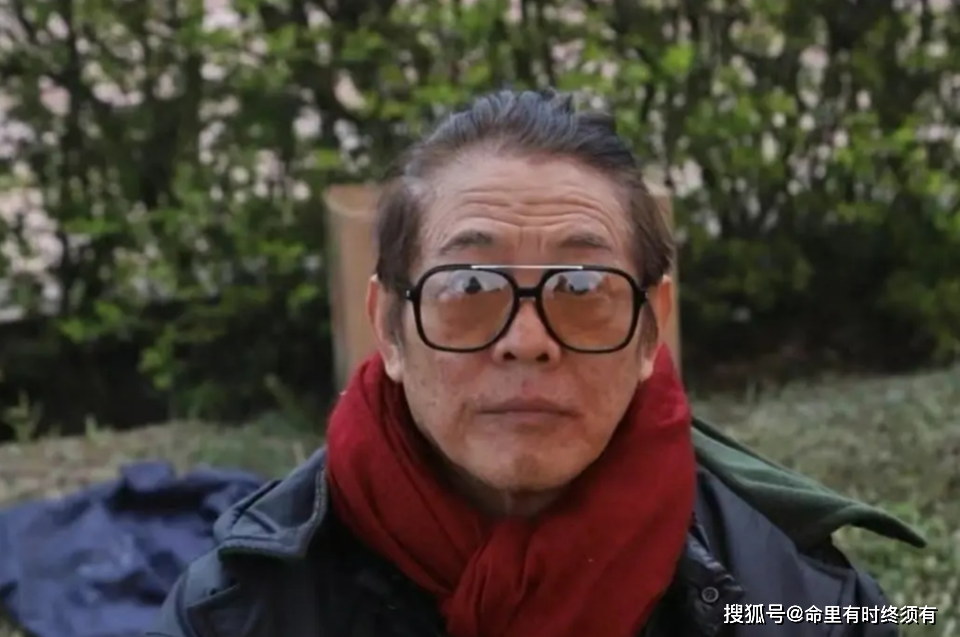 60岁李连杰近照老态龙钟满脸老人斑,像极了80岁老人_功夫_岁月_照片