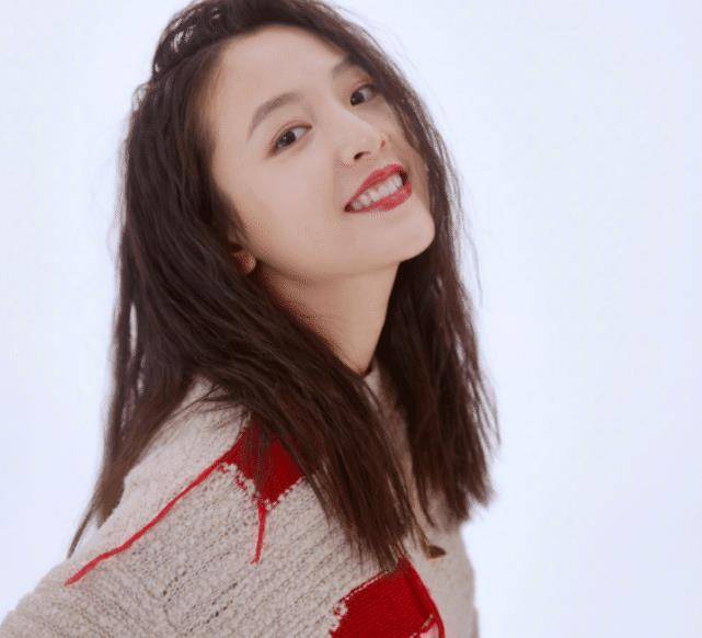 被传跟张雨剑恋爱的绯闻后,吴倩终于官宣好消息,看清是啥后:终于等到