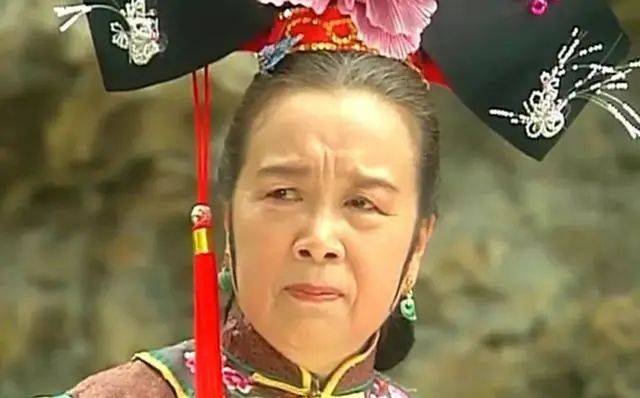 他竟是容嬷嬷"儿子",打拼15年无人知,如今妻子却越来越火!