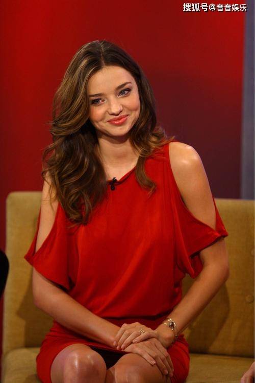 惊艳全球的米兰达·可儿性感写真_魅力_成为了_作品