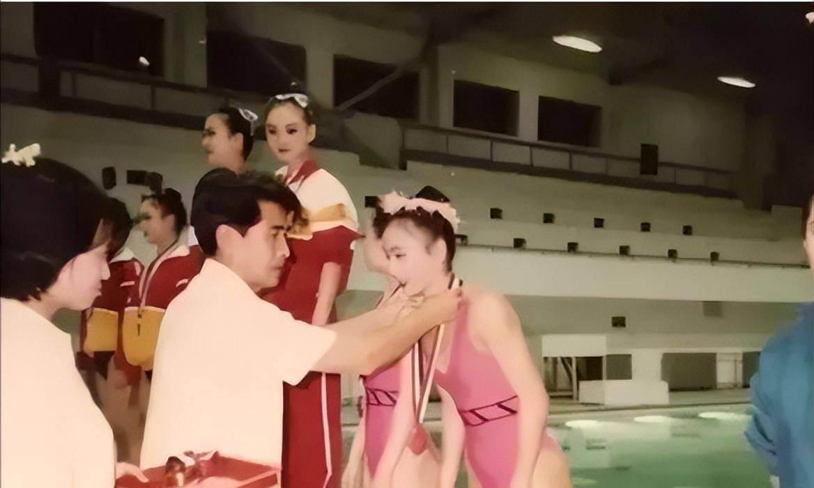 年是陶虹成为职业运动员的第十年,这一年,她为之默默付出过的花样游泳