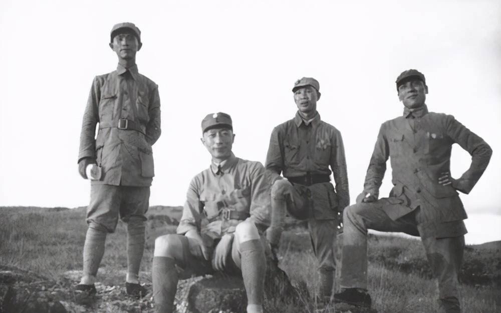 国军连长拉起队伍自称"七路军",准备投日被杨成武率部突袭解决_孟阁臣