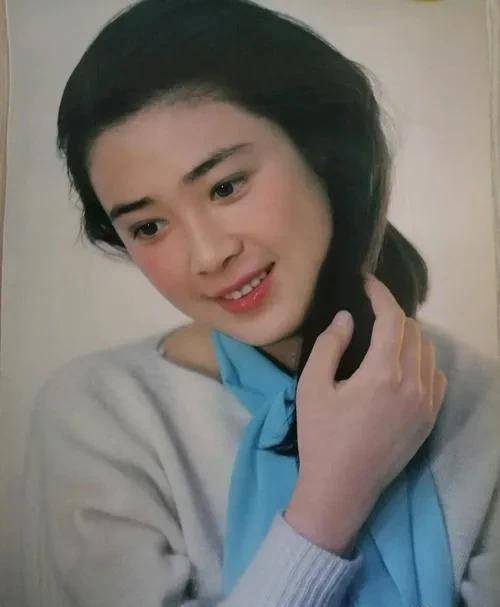 "妖精"傅艺伟的毁灭史:人生真的没有从头再来的机会啊_因为_表演_什么