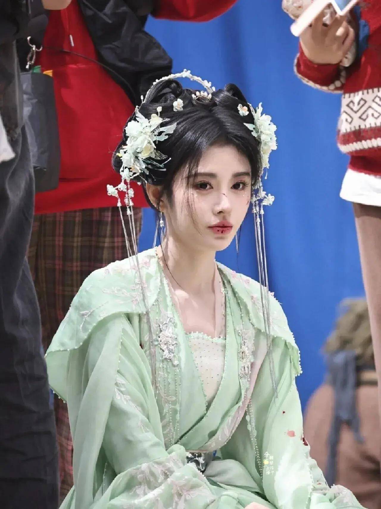 《千香》鞠婧祎新剧上线,看这个阵容就知道这个角色有多猛_演技_威龙
