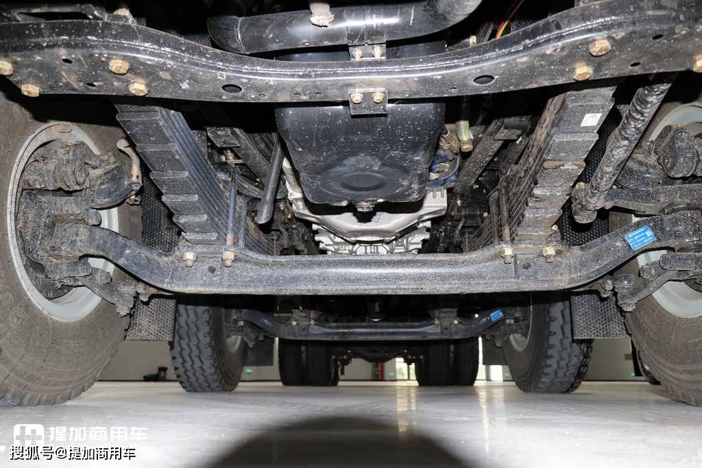 配潍柴的自卸车才有灵魂,德龙x5000搭载的这台wp14h发动机诞生于本体