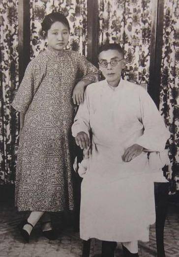 张静江与妻子张静江知道,要让女儿走出抑郁就一定要纠正她的认知,不让