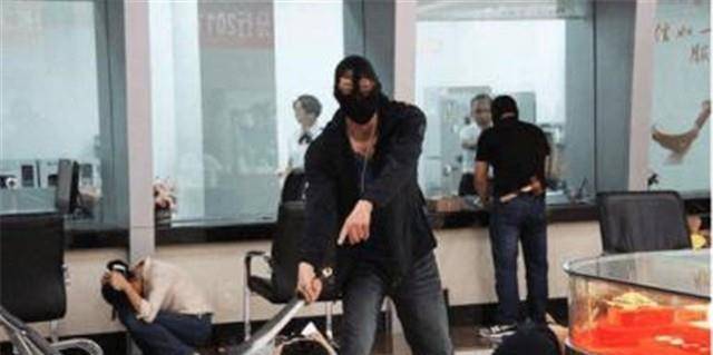 悍匪张治成落网记:3年作案34起,杀害18人,被判死刑后目露凶光_团伙