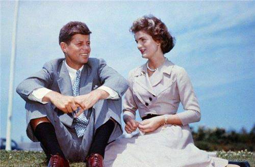 手下姑娘个个貌美,美国总统都是她的客户_克劳德_夫人_法国