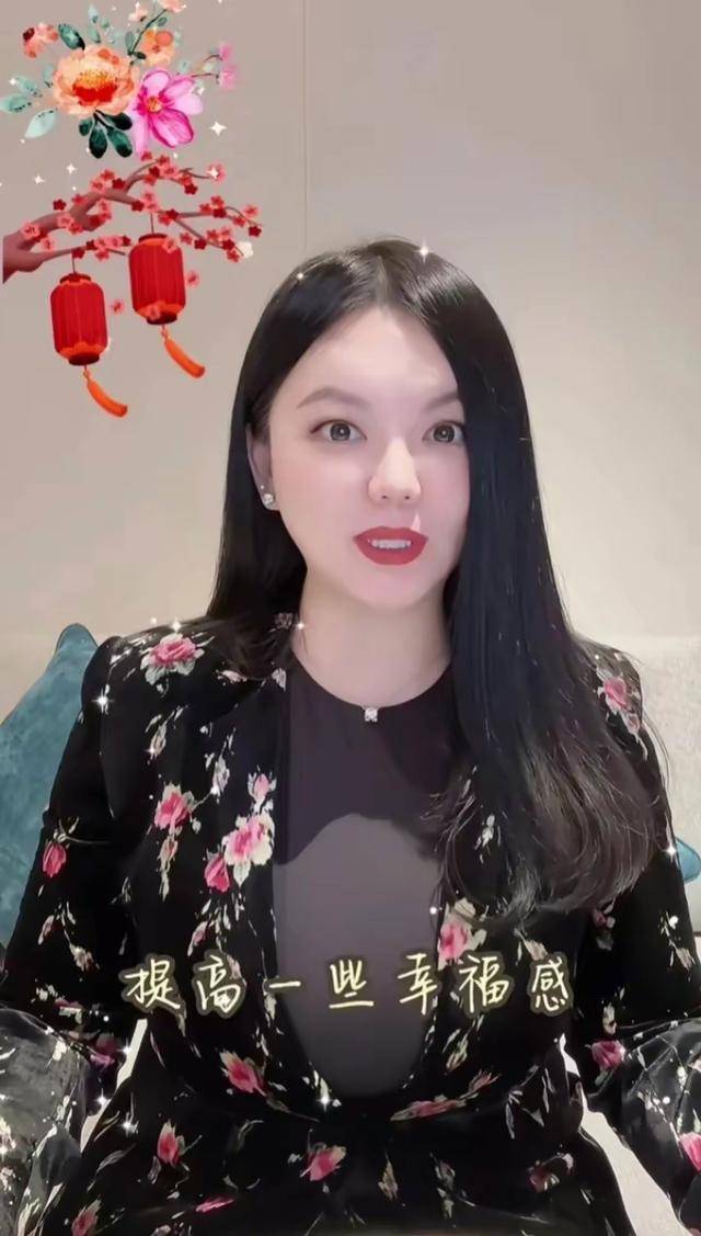 王诗龄豪宅曝光,奢华气派如五星级酒店大堂,网友热议羡慕不已