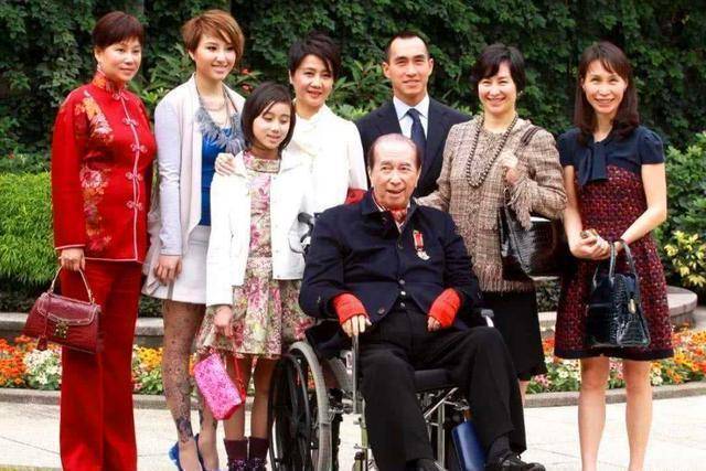 何鸿燊:赌王不赌钱但赌身家,孤注一掷赚第一桶金,刷脸攀上富家女_澳门