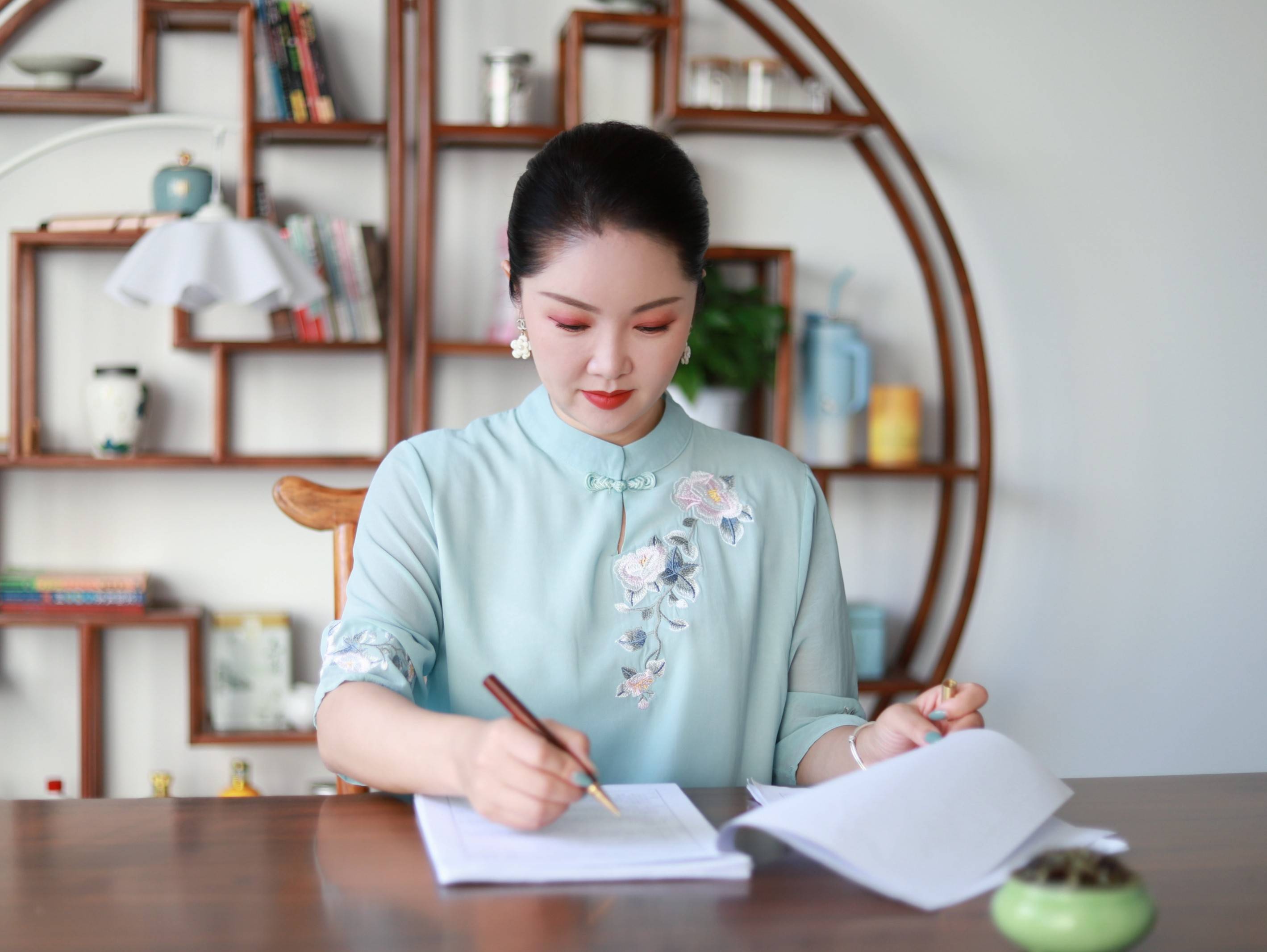 大乾门国学堂张灵然老师——学习智慧国学如何修身养性