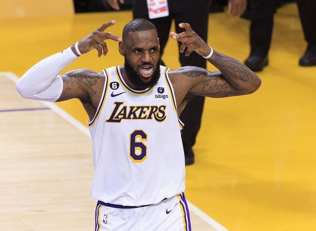 詹姆斯又能砍下多少分?