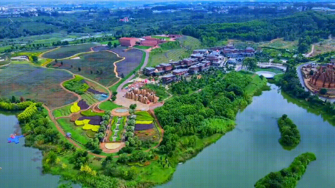 葡萄文化,自然风光,人文旅游为一体,以文化艺术为主线打造的艺术小镇