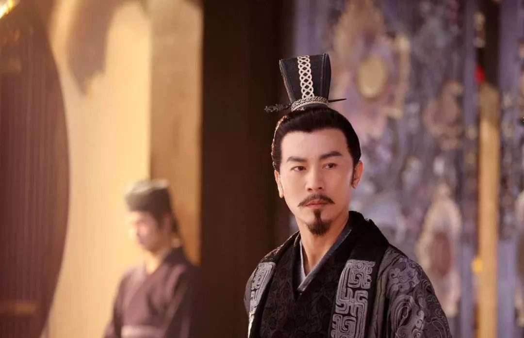 李渊称帝,追封祖宗为皇帝,遇见1件尴尬事,自此"尿壶"改了名字_夜壶