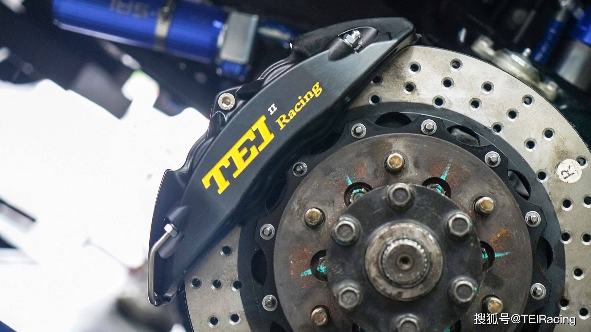 改装案例丨猎豹q6升级p40ns大四活塞卡钳套件_搜狐汽车_搜狐网