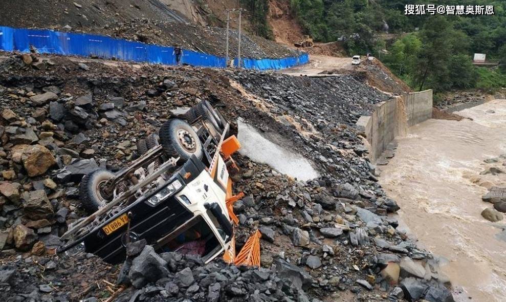 全国地质灾害分布广泛,包括崩塌,塌陷,泥石流,地面沉降,地裂缝,滑坡