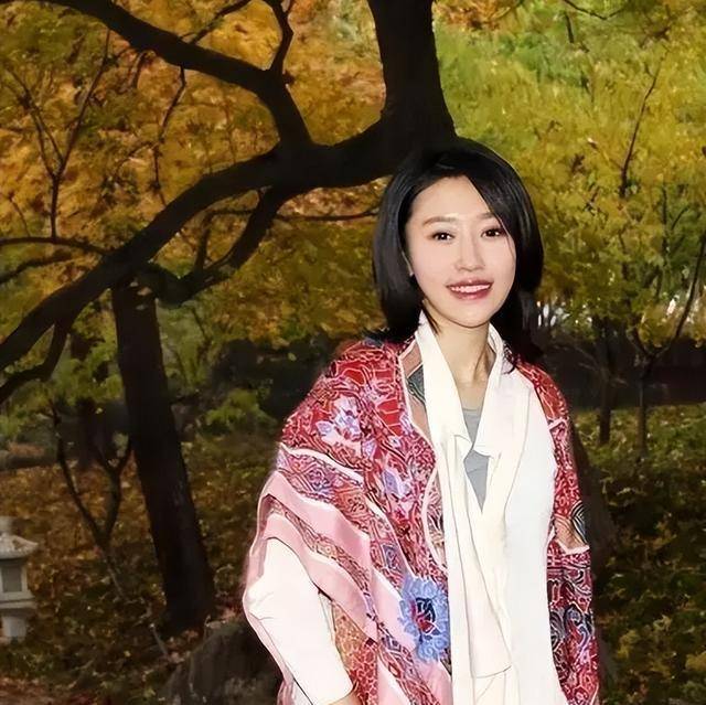 主持人王音棋:成了央视"宝藏女主播",最佳90后团宠,未来可期_王印琪
