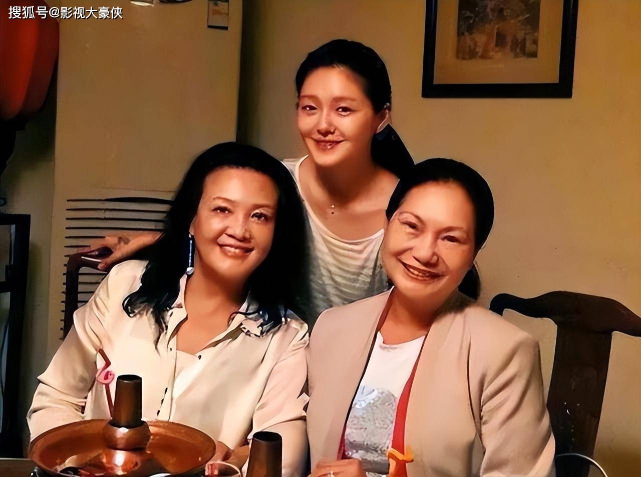 张兰谈汪小菲的婚姻:结婚,离婚都是儿子的选择,我不会干涉_网友_公众